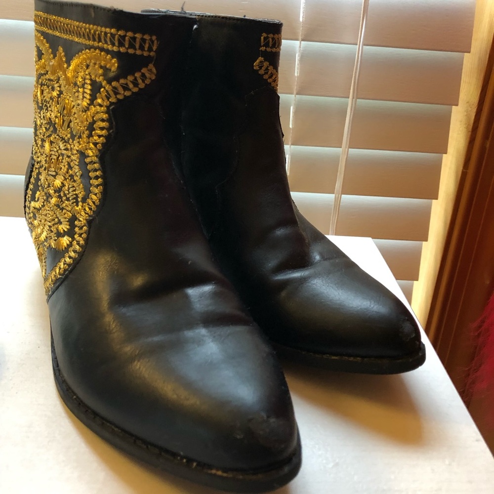 Booties - Picture 4 of 5
